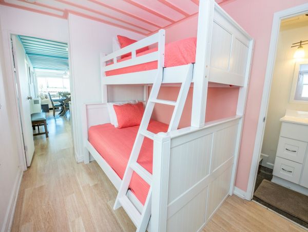 Newport Beach Home 998463