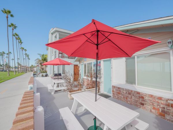 Newport Beach Home 998463