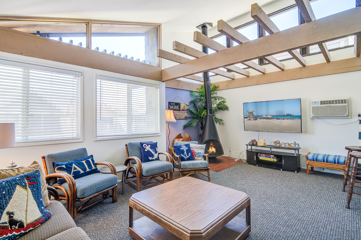 Newport Beach Home 998465