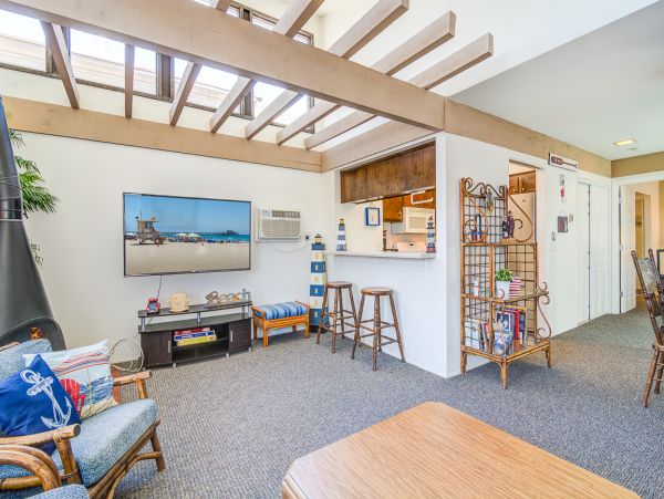 Newport Beach Home 998465