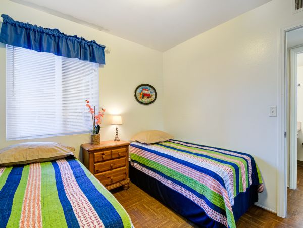 Newport Beach Home 998465