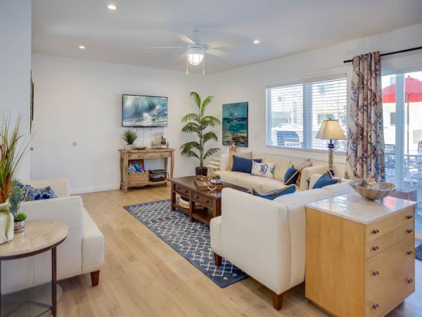 Newport Beach Home 998466