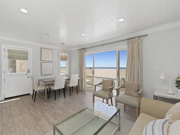Newport Beach Home 998467
