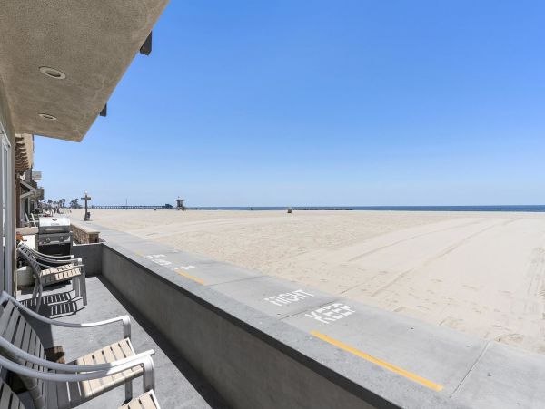 Newport Beach Home 998467