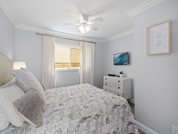 Newport Beach Home 998467