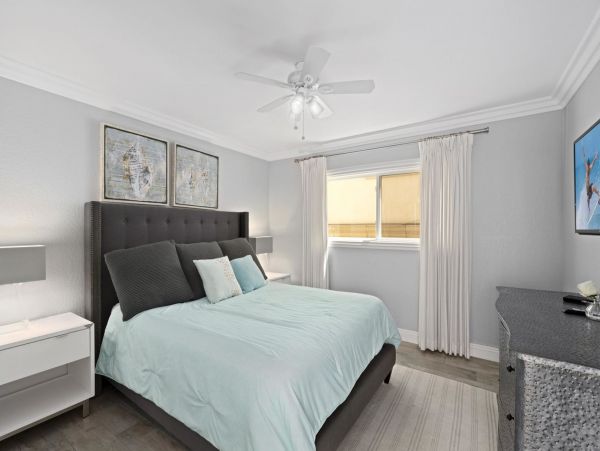 Newport Beach Home 998467