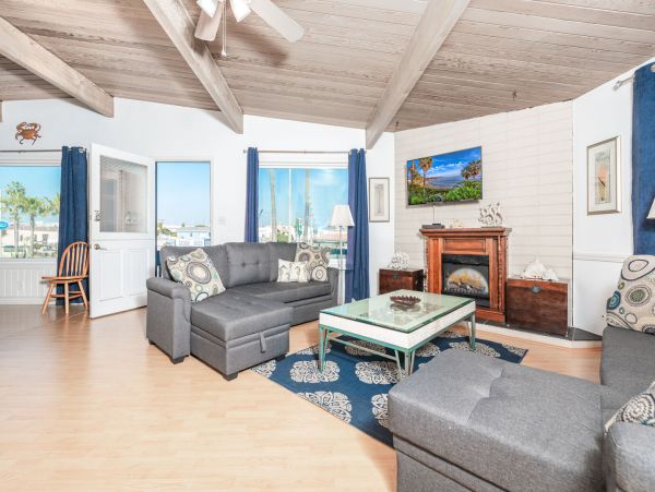 Newport Beach Home 998469