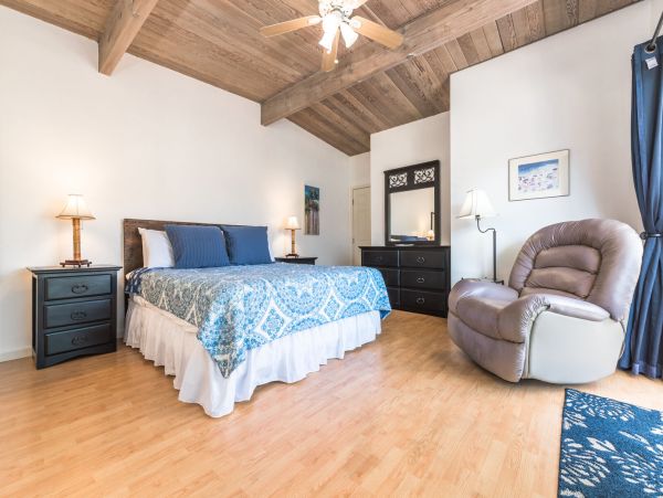 Newport Beach Home 998469