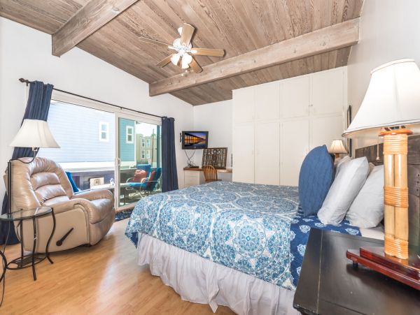 Newport Beach Home 998469