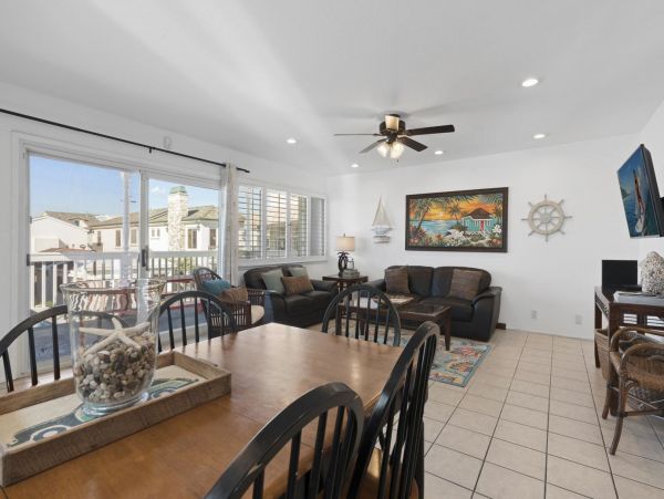 Newport Beach Home 998470