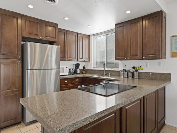 Newport Beach Home 998470