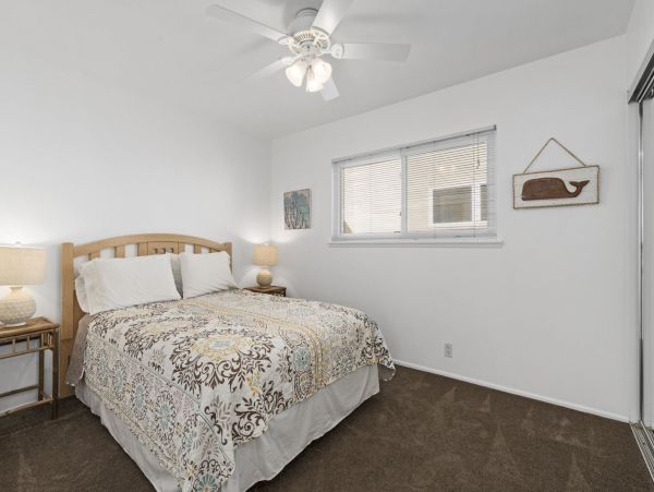Newport Beach Home 998470
