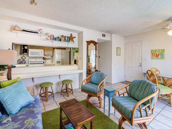Newport Beach Home 998471