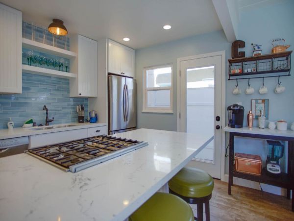 Newport Beach Home 998472
