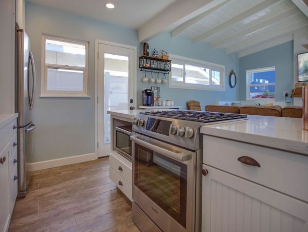 Newport Beach Home 998472