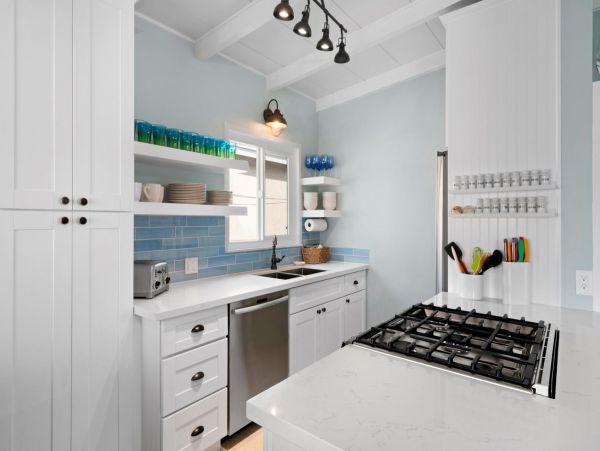 Newport Beach Home 998473