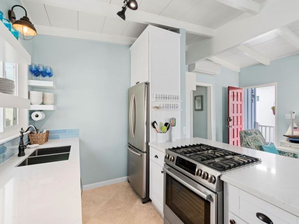 Newport Beach Home 998473