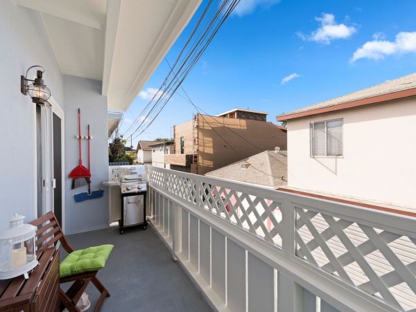 Newport Beach Home 998473