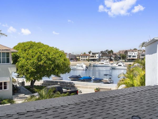 Newport Beach Condo 998474