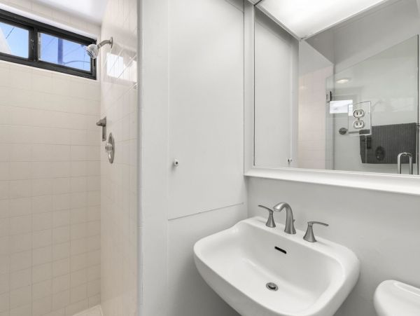 Newport Beach Condo 998474