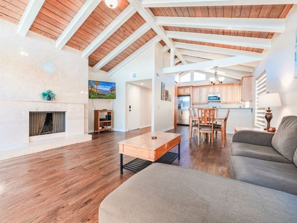 Newport Beach Home 998476