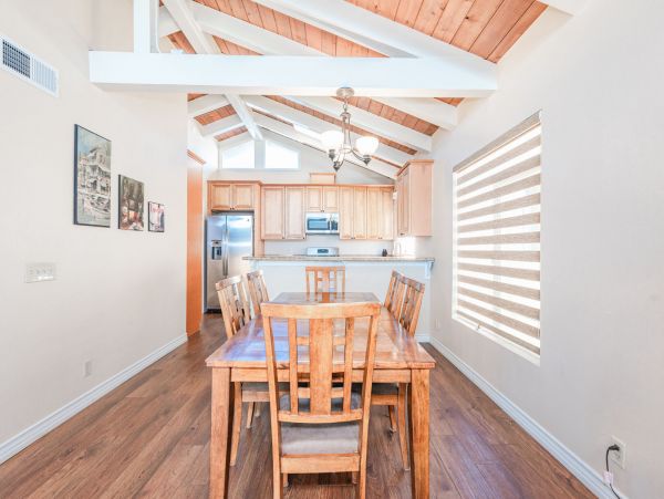 Newport Beach Home 998476
