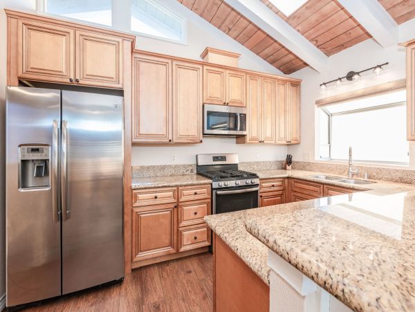 Newport Beach Home 998476