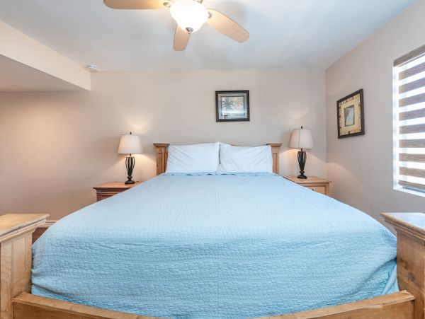 Newport Beach Home 998476
