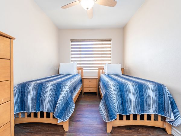 Newport Beach Home 998476