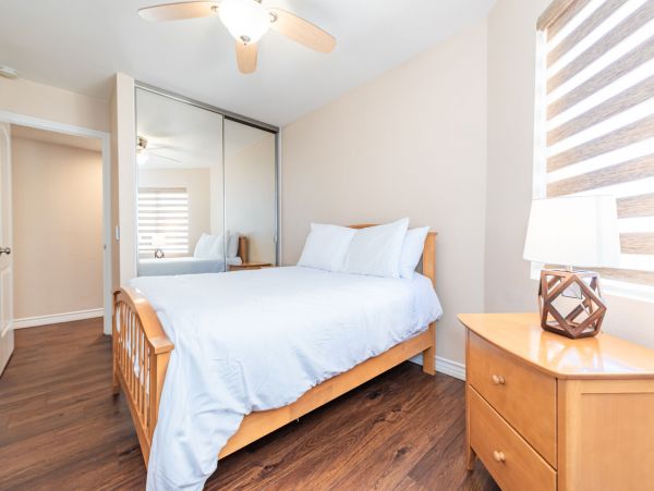 Newport Beach Home 998476