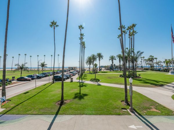 Newport Beach Home 998476