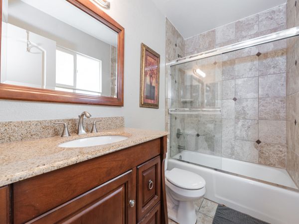 Newport Beach Home 998477