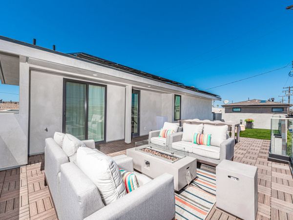 Newport Beach Home 998478