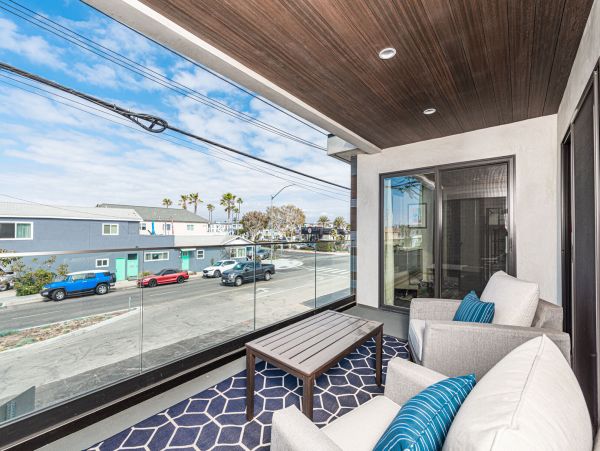 Newport Beach Home 998478