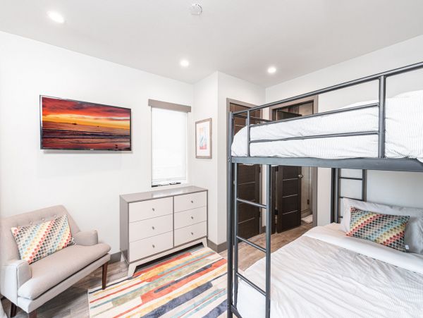 Newport Beach Home 998478