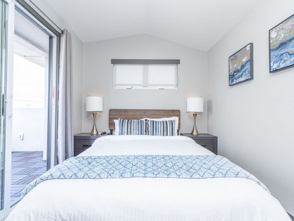 Newport Beach Home 998478