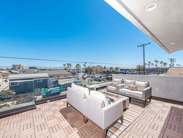 Newport Beach Home 998478