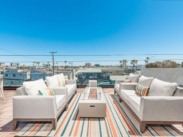 Newport Beach Home 998478