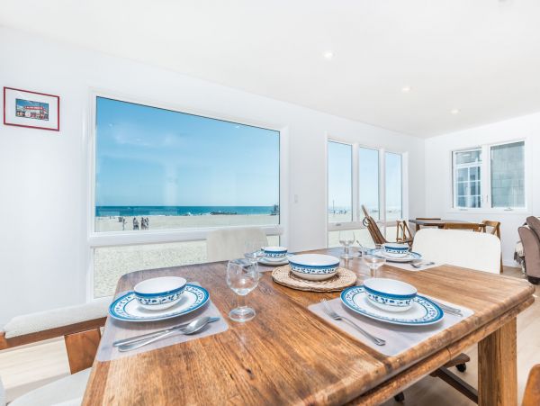 Newport Beach Home 998480