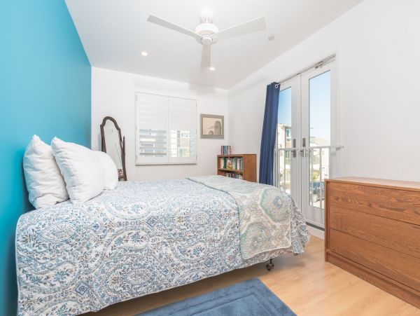 Newport Beach Home 998480
