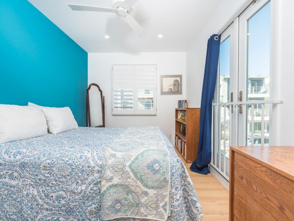 Newport Beach Home 998480