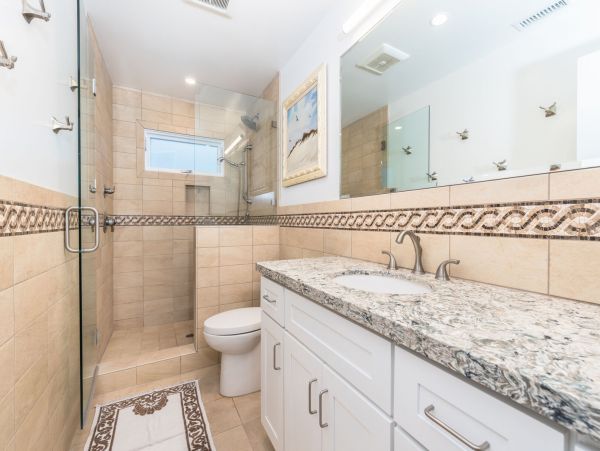 Newport Beach Home 998480