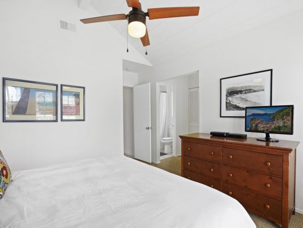 Newport Beach Home 998481