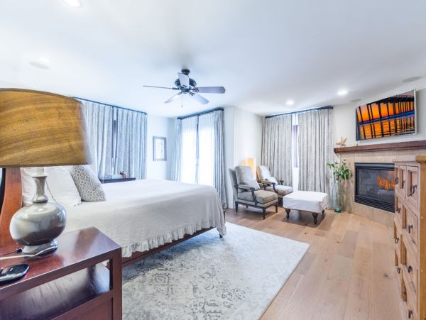 Newport Beach Home 998482