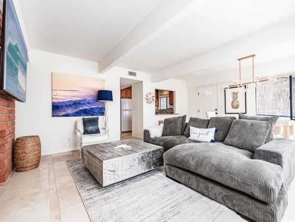 Newport Beach Home 998483