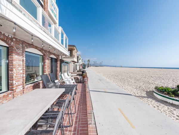 Newport Beach Home 998483