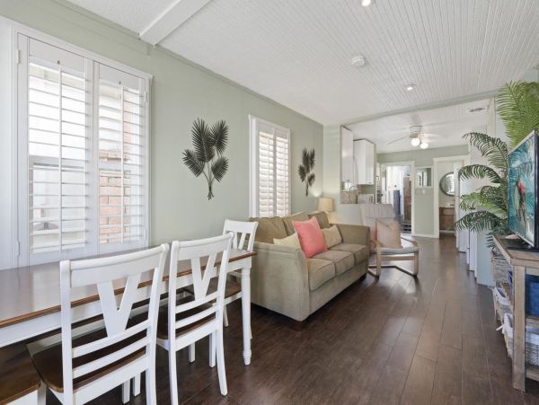Newport Beach Home 998484
