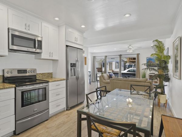 Newport Beach Home 998485