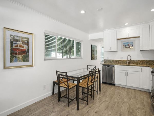 Newport Beach Home 998485