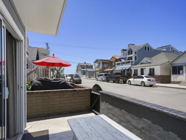 Newport Beach Home 998485